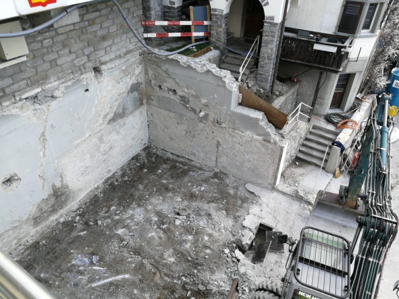 01 Erweiterung Garage Spescha Ilanz Abbruch Fertig