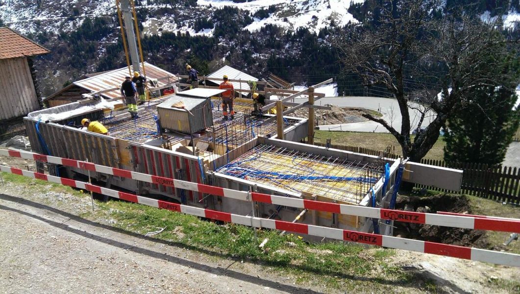02 Ferienhaus Mompe Tujetsch UG Aussenwaende II