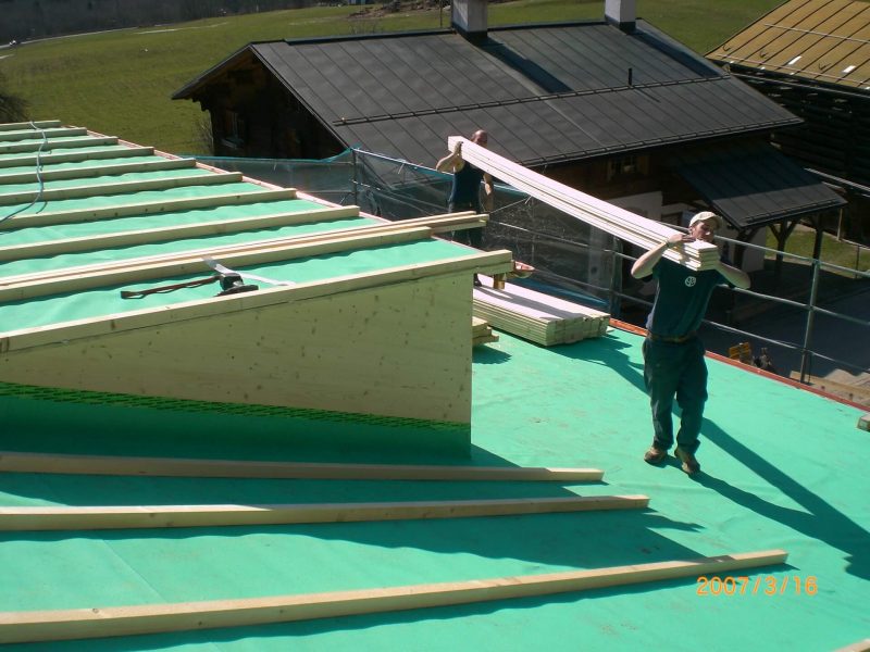 02 Umbau Bauernhaus Schnaus Dacharbeiten II