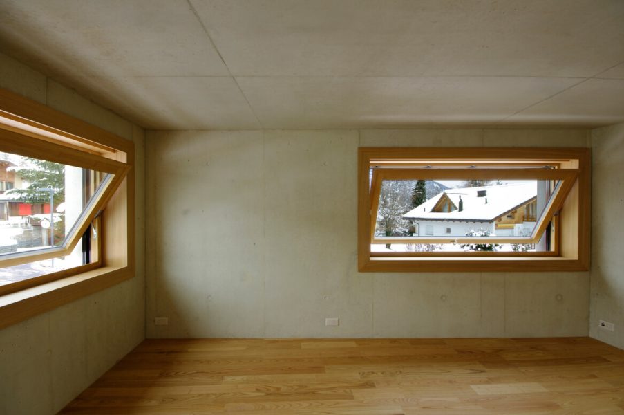 04 Dreifamilienhaus Flims Innen Schwingfluegel