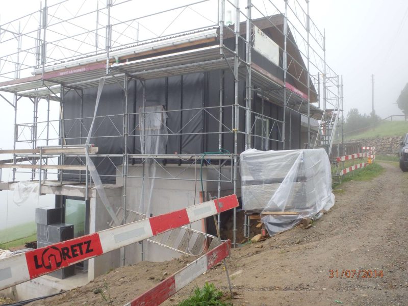04 Ferienhaus Mompe Tujetsch UG Aussenwaende IV