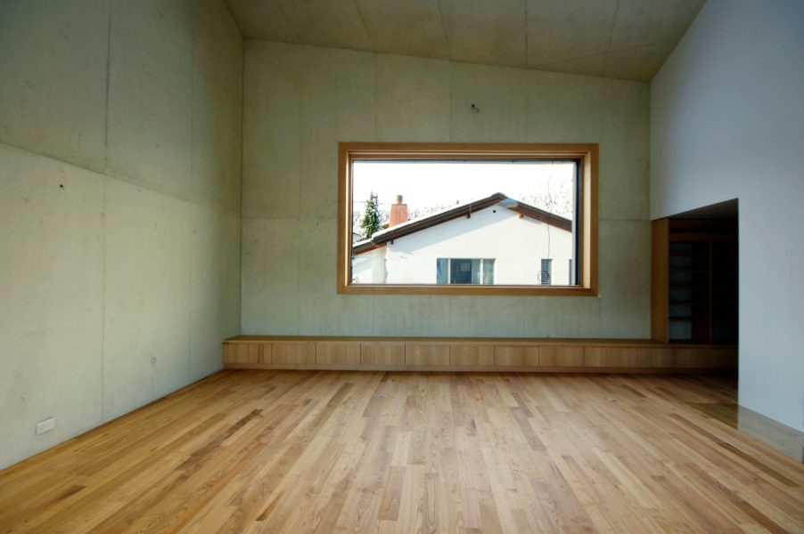 06 Dreifamilienhaus Flims Og Wohnraum2