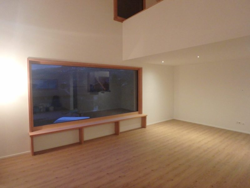 PB060081